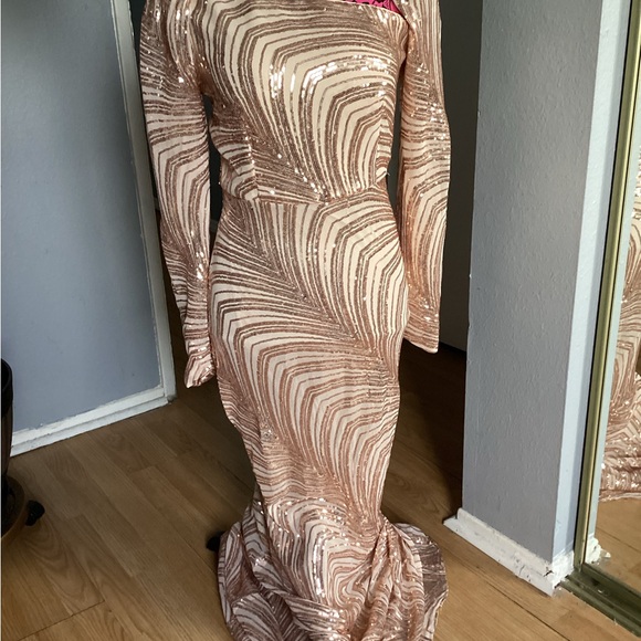 MISS ORD Rose and Cream Sequin Patterned Dress L - Picture 3 of 16